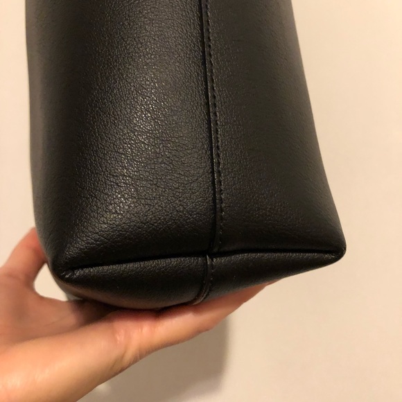 Saint Laurent Leather Tote Bag - Picture 11 of 16